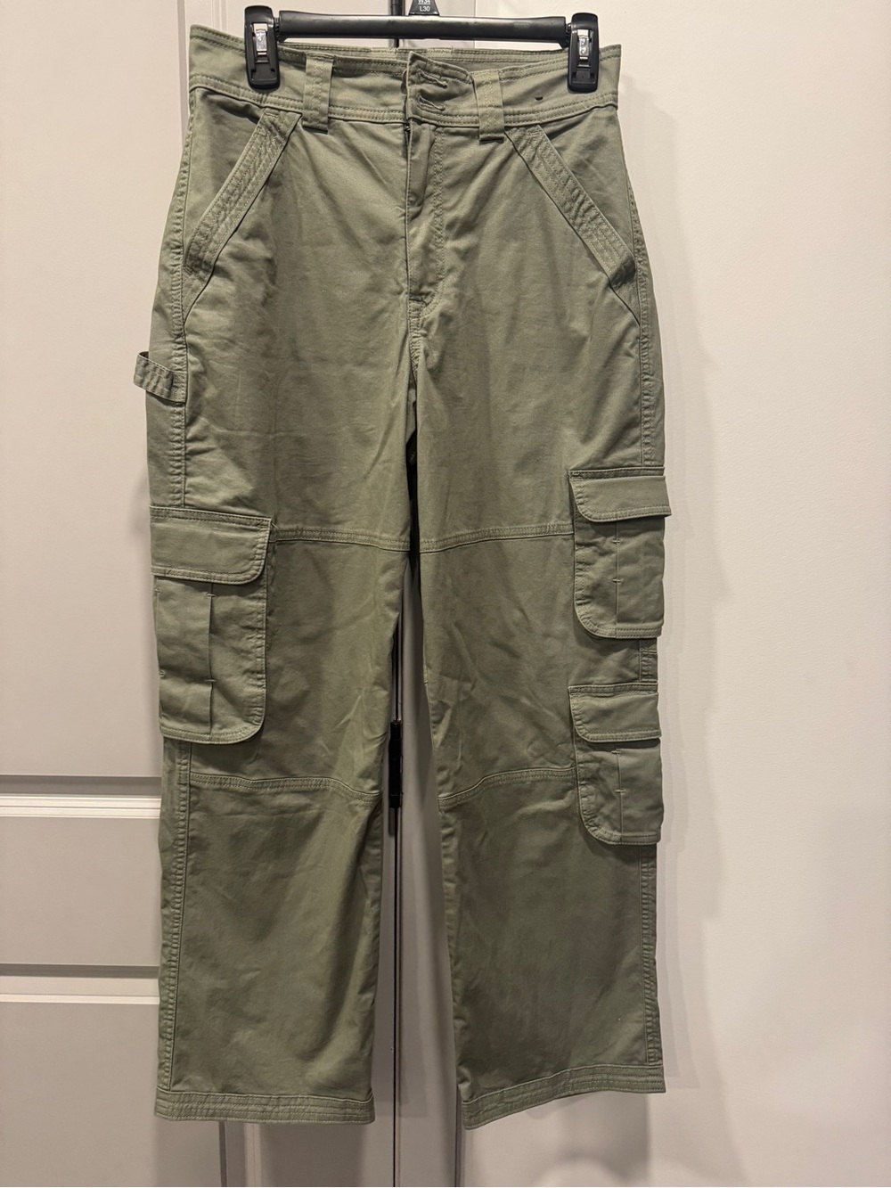 Abercrombie & Fitch Sage Green Cargo Utility Pants- short length